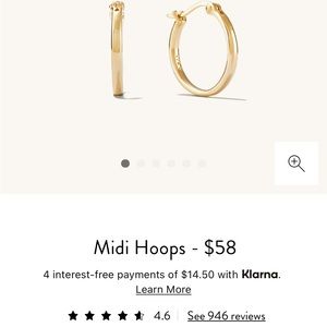 Mejuri single gold midi hoop